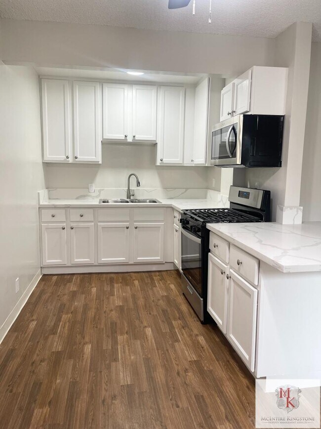 Building Photo - 2.0 bedroom in Monrovia California 91016