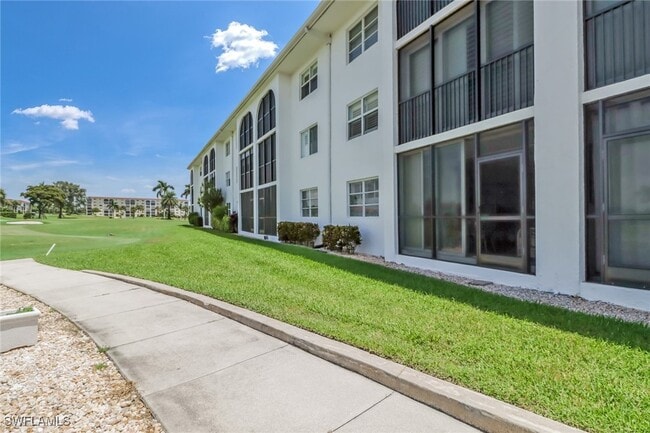 Building Photo - 49 High Point Cir S