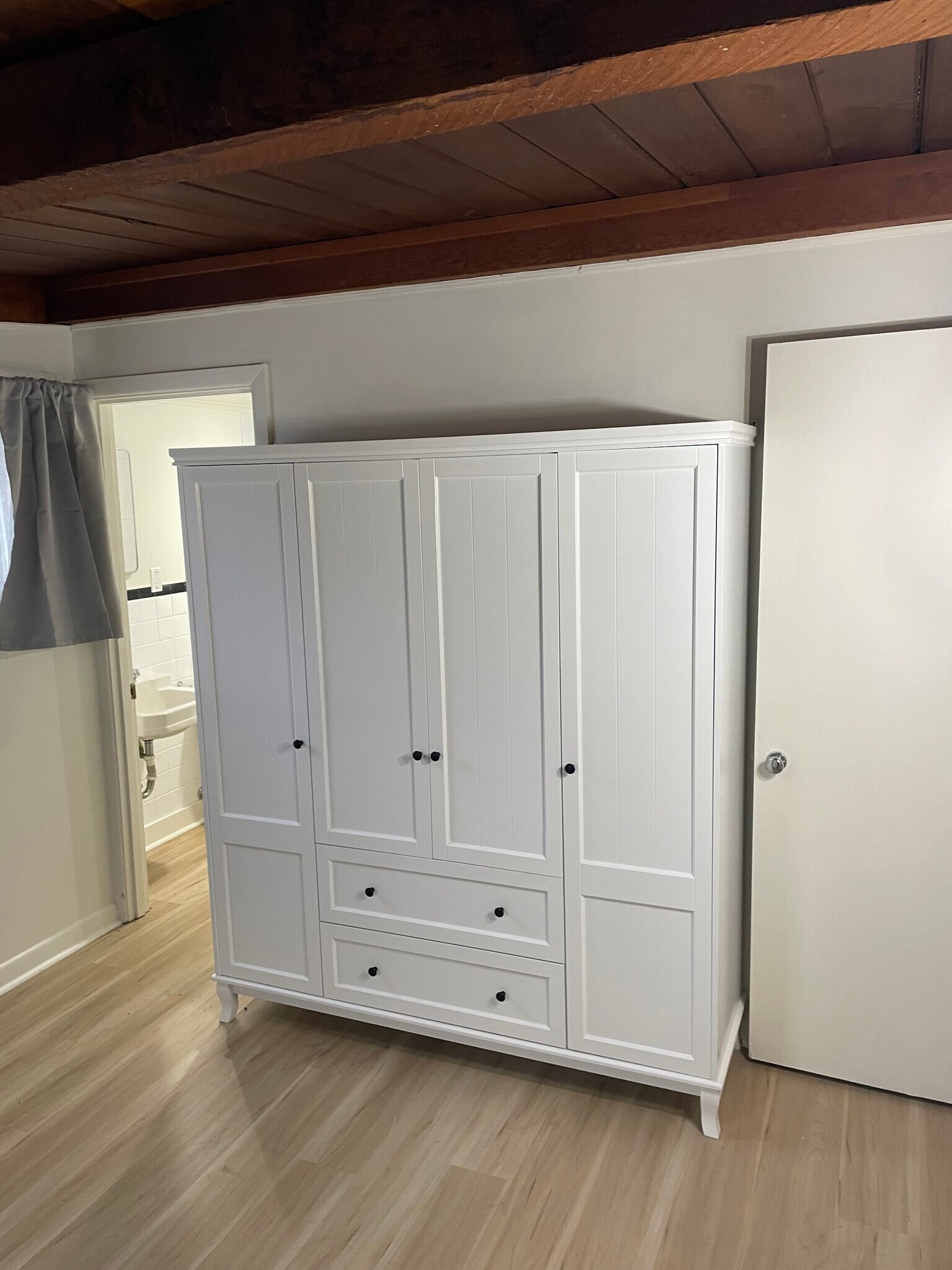 Building Photo - 1110 NW Harrison Blvd