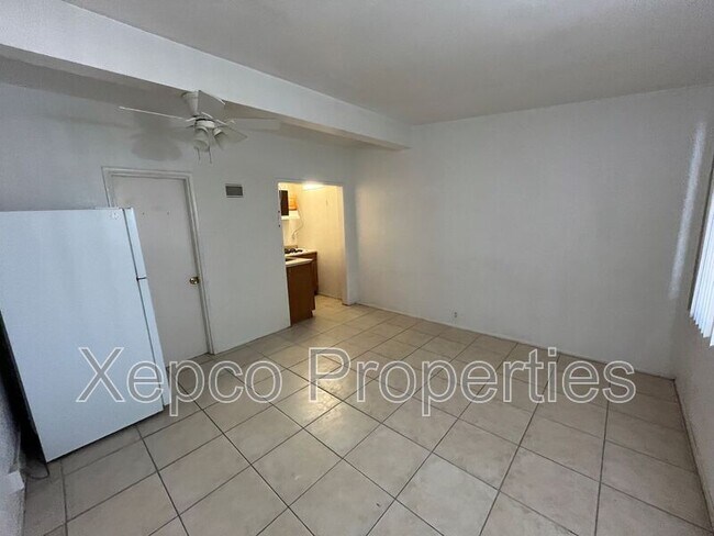 Building Photo - 13336 Ave Hermosa