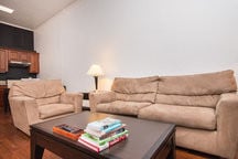 Building Photo - 34 E Colorado Blvd