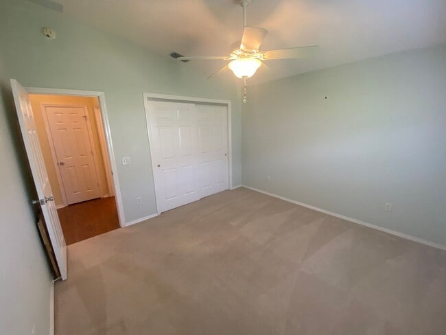 Building Photo - Lovely and Spacious Unfurnished, 2 + 2 Pat...