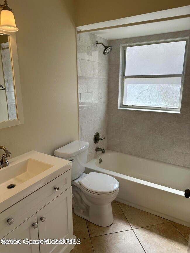 Building Photo - 2923 Pebble Creek St