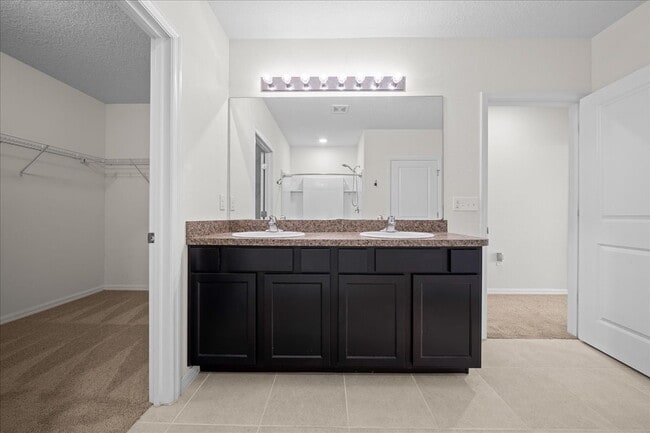 Building Photo - Move-In Ready! Beautiful 4-Bedroom Home with Modern Finishes & Room to Grow