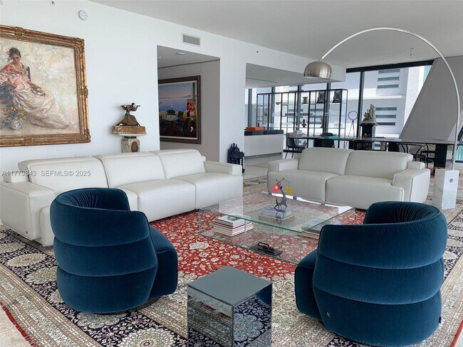 Building Photo - 1000 Biscayne Blvd