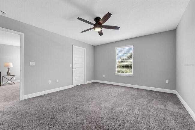 Building Photo - 8807 Eden Cove Dr