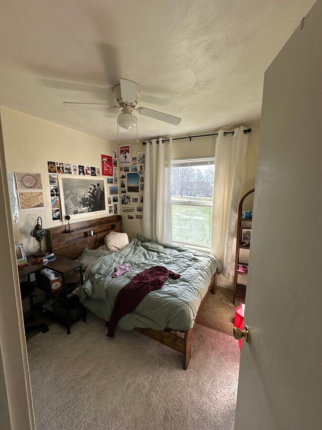 Building Photo - 215 Pheasant Run Dr