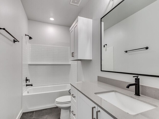 Building Photo - Beautiful New Construction Home in Edmond/Oklahoma City