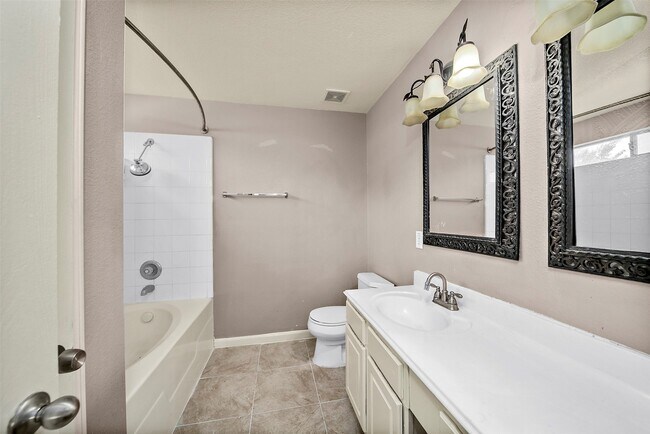 Building Photo - 3822 Clobourne Crossing Ln