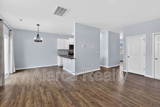 Building Photo - 147 Cherry Birch St