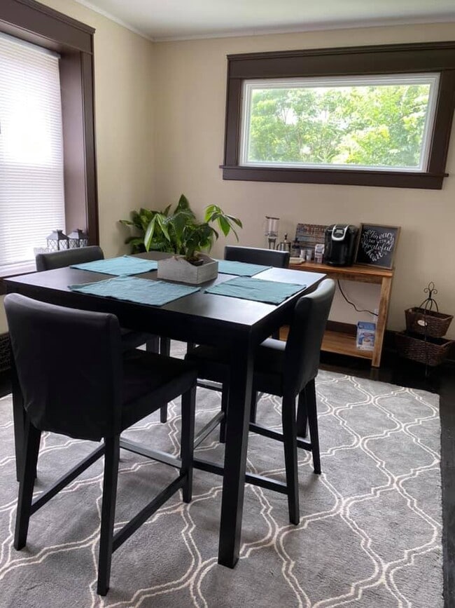 Dining Area - 908 N Harrison St