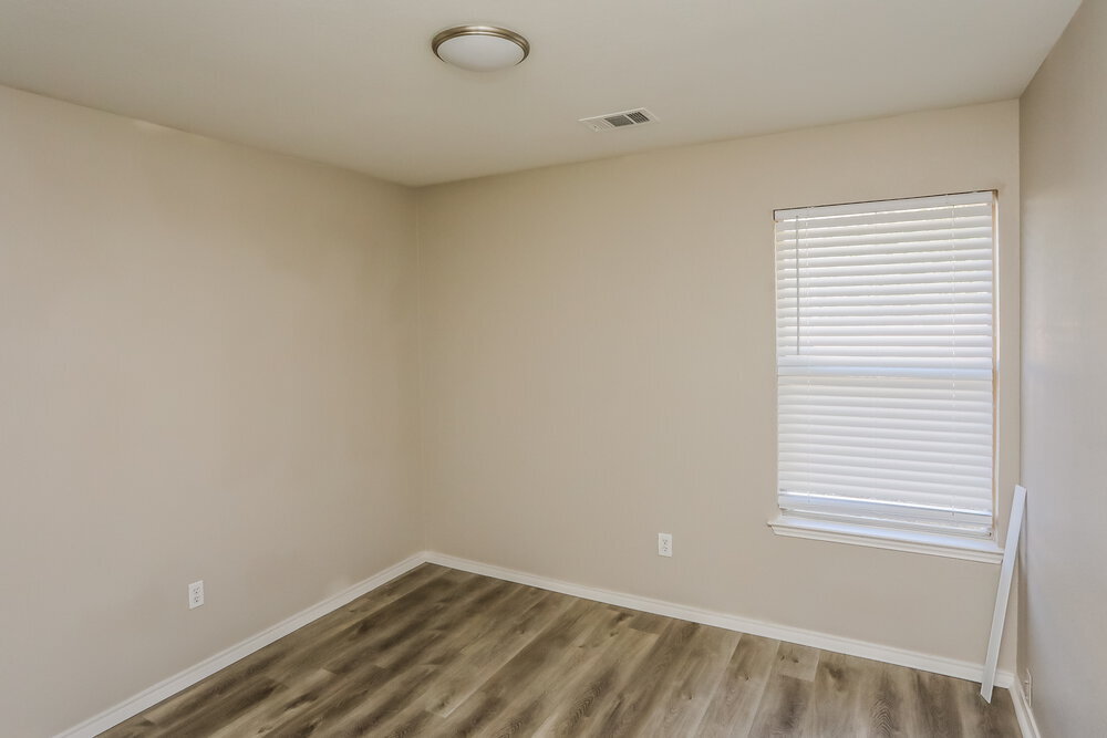 Building Photo - 1303 Coronado Ln