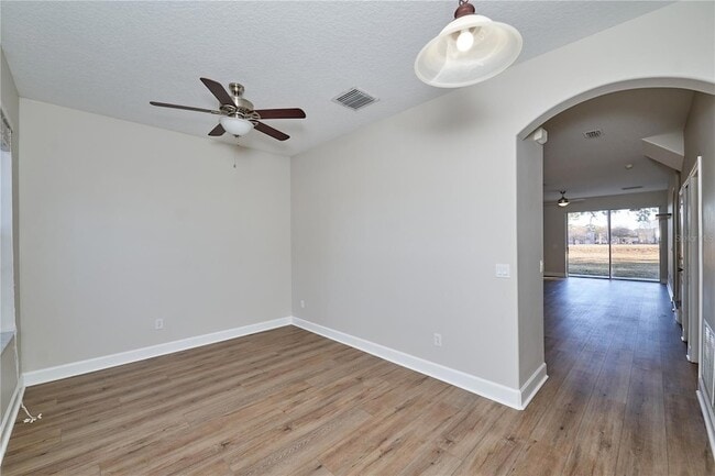 Building Photo - 23903 Sardinia Dr