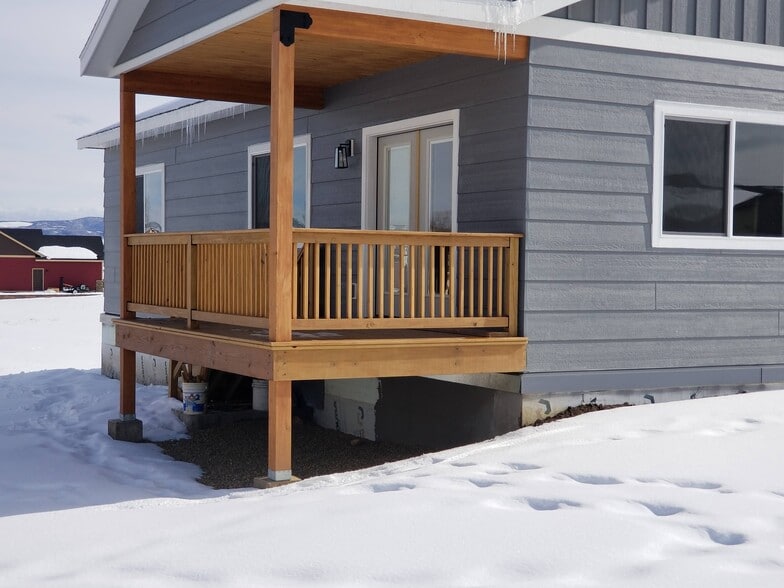 View of back porch - 340 Lake View Rd