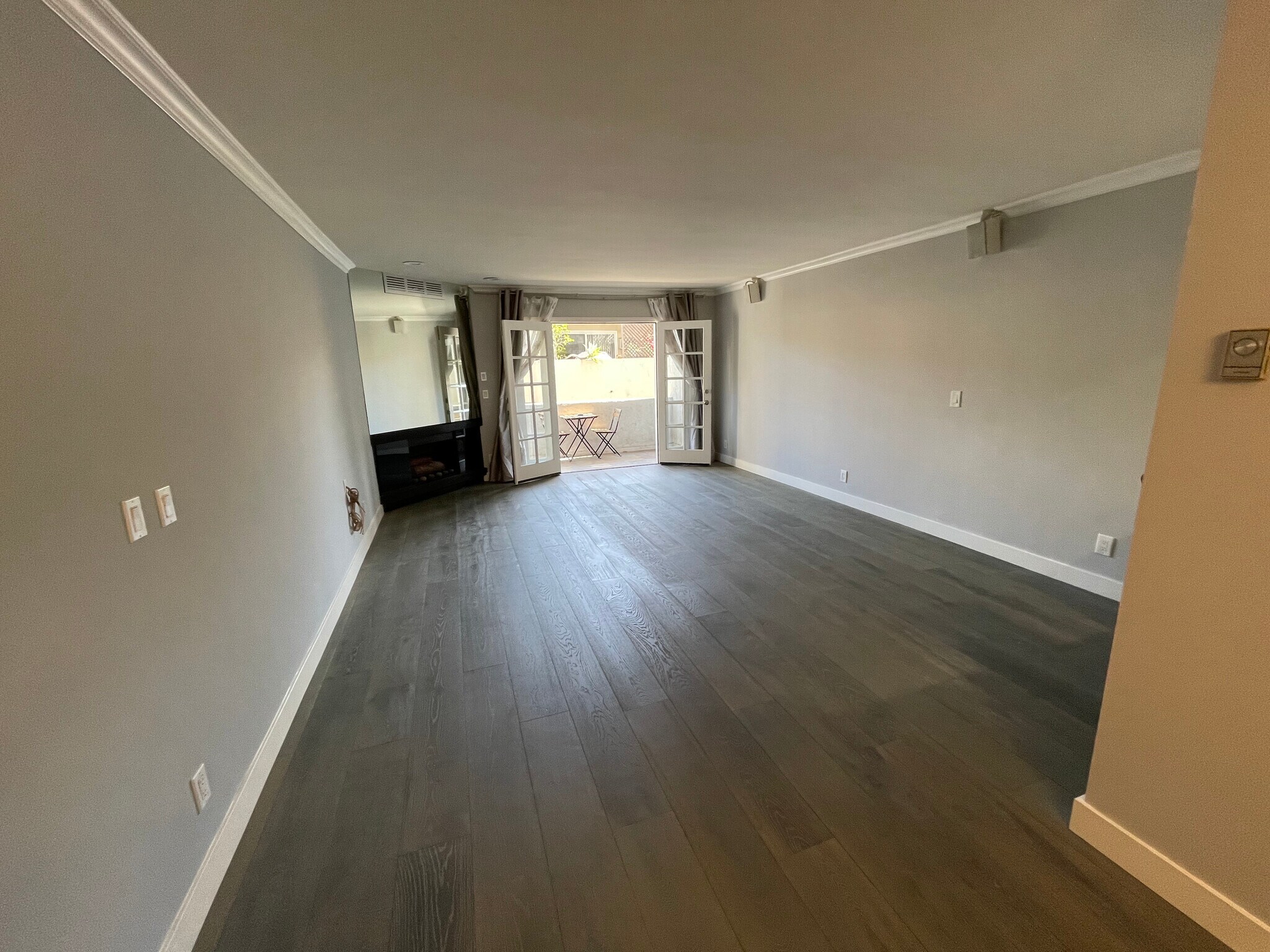 Building Photo - 901 10th St