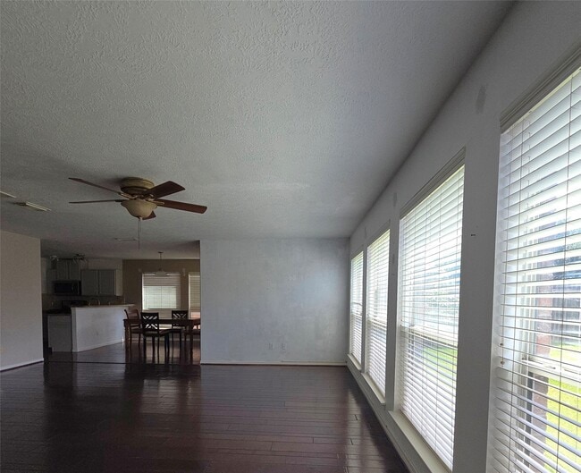 Building Photo - 14855 Dorray Ln