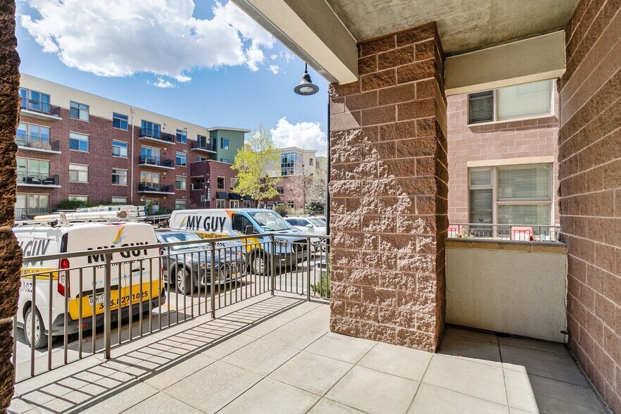 Building Photo - 3701 Arapahoe Ave
