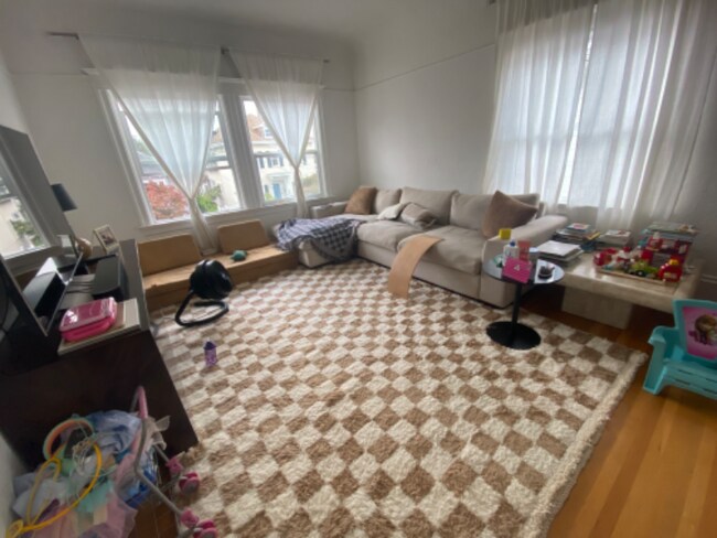 Building Photo - 692 62nd St