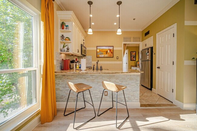 Building Photo - 3404 American Dr