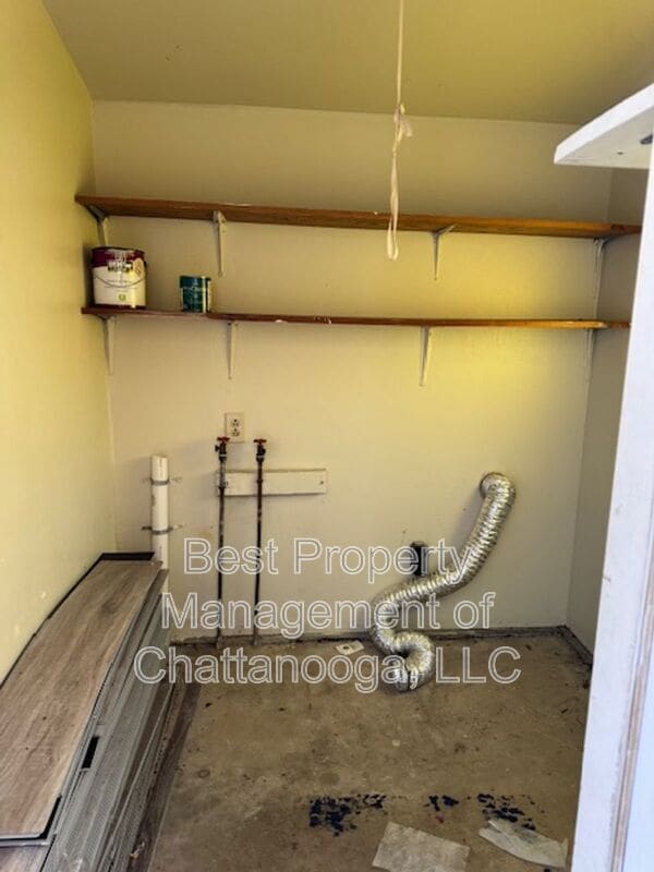 Building Photo - 2187 Dugan St