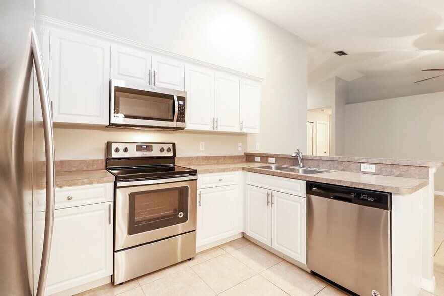 Building Photo - 2338 Rothenfeld Ct