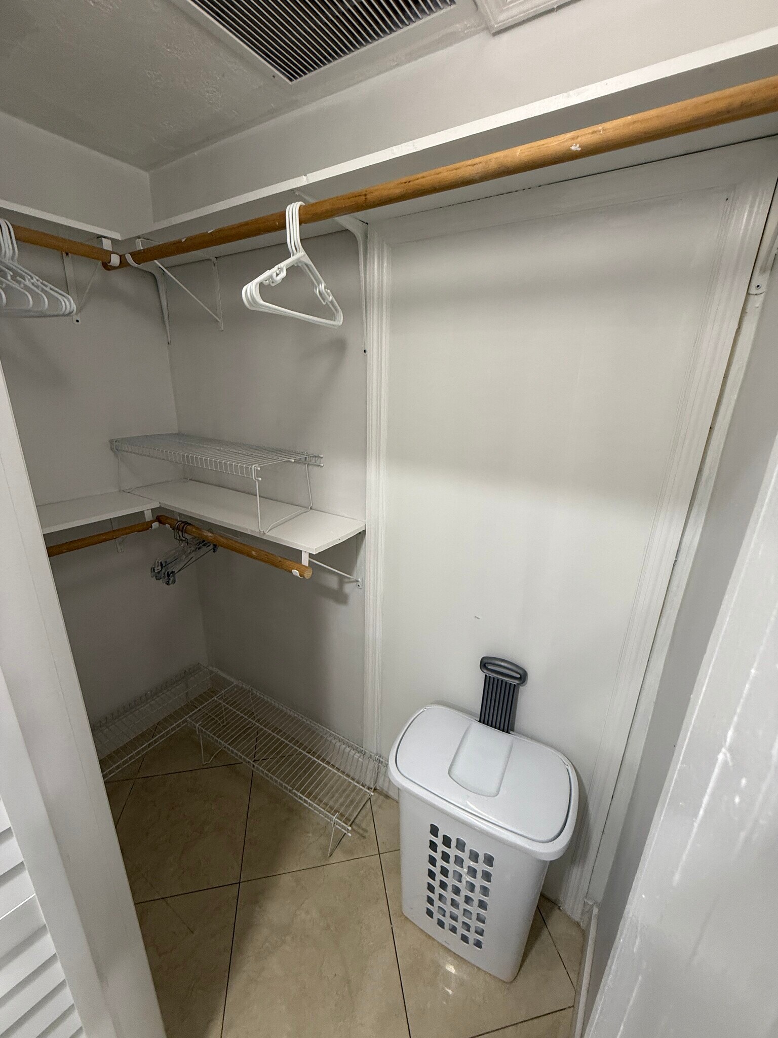 Building Photo - 10340 SW 43rd St