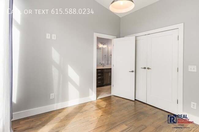 Building Photo - 917a Delmas Ave