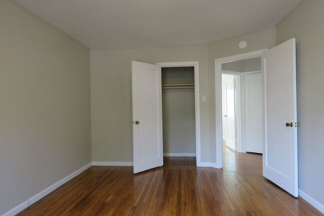 Building Photo - 489 Monterey