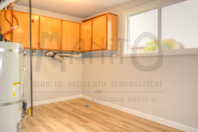 Building Photo - 4217 E Marietta Ave