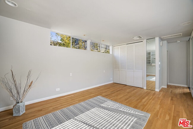 Building Photo - 2209 Pearl St