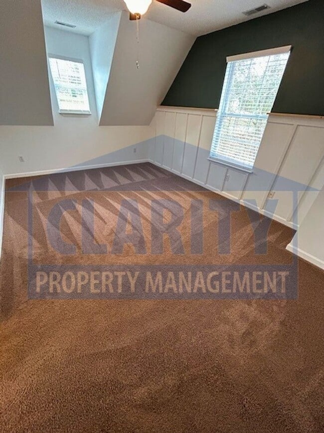 Building Photo - Three bedroom with attached garage!