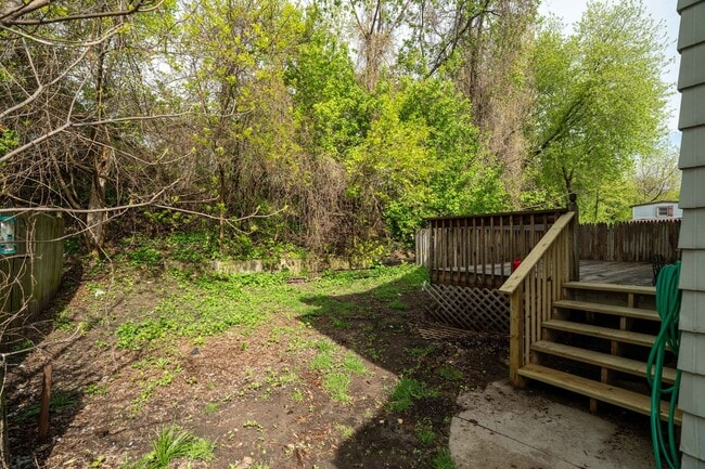 Building Photo - Walk to Lake Michigan from this Kenosha To...