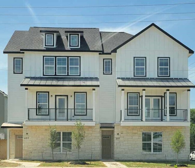 Front Elevation - 1010 Chulie Dr