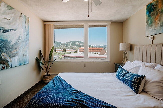 Building Photo - Golden West