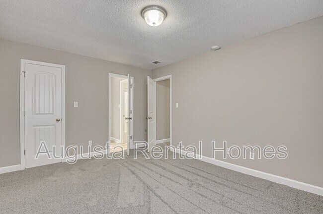 Building Photo - 4008 Wheeler Woods Rd