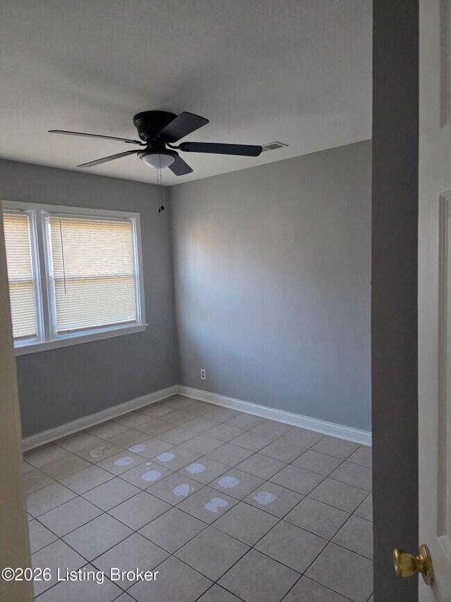 Building Photo - 5610 Rustic Way