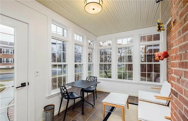 Building Photo - 2 Grennan Rd