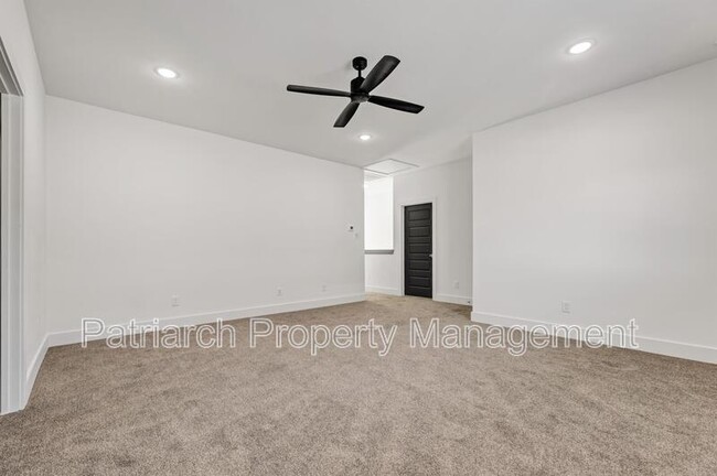 Building Photo - 3003 Alpha Wolf Ct