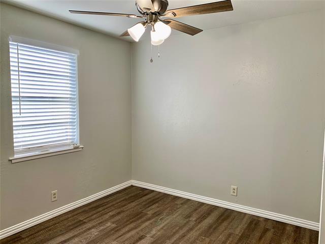 Building Photo - 909 Memorial Dr