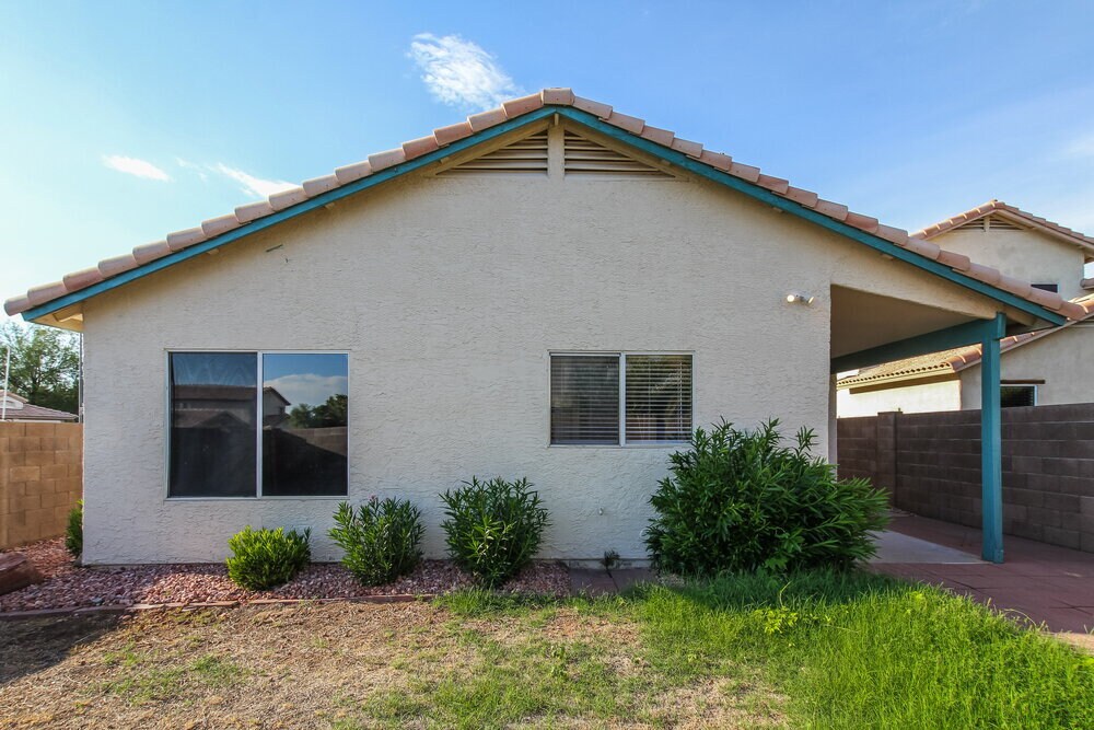 Building Photo - 5035 W Kristal Way