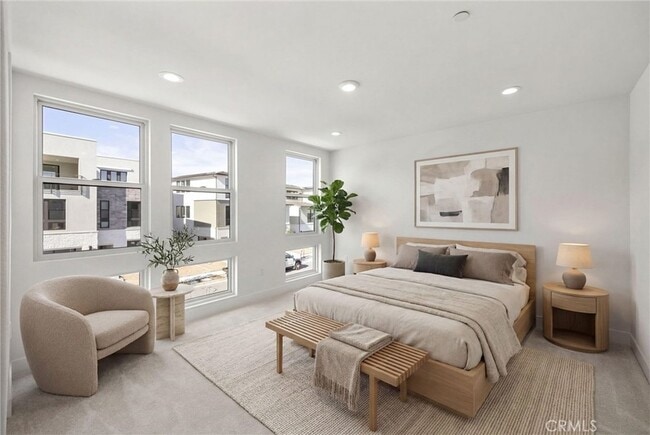 Building Photo - 164 Apron