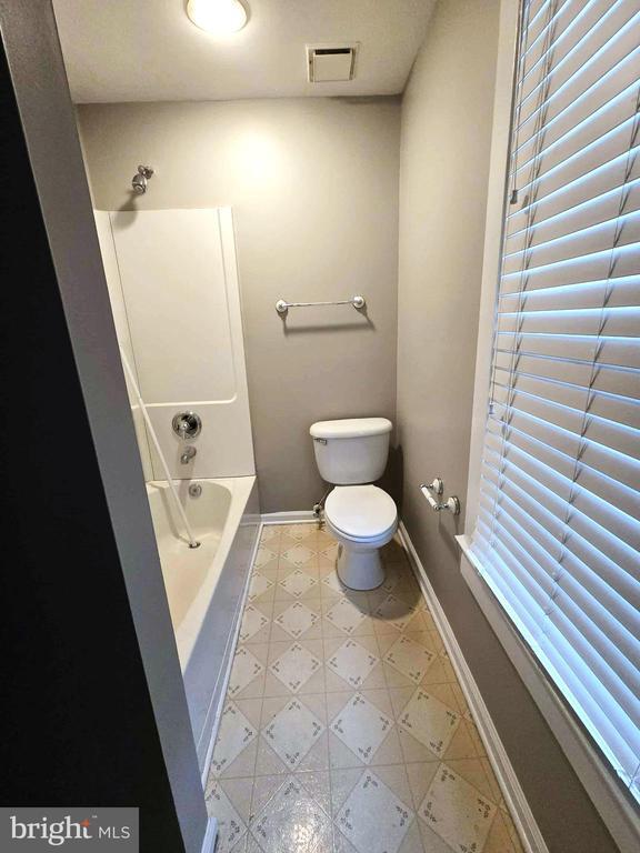 Building Photo - 310 Ohio Ave