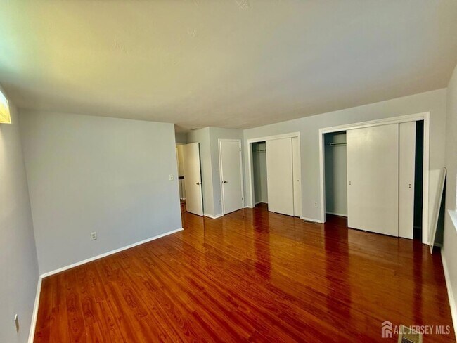 Building Photo - 1404 Edison Glen Terrace
