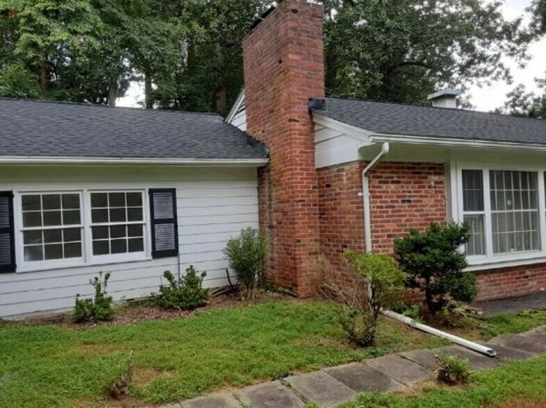 Building Photo - 13308 Norden Dr