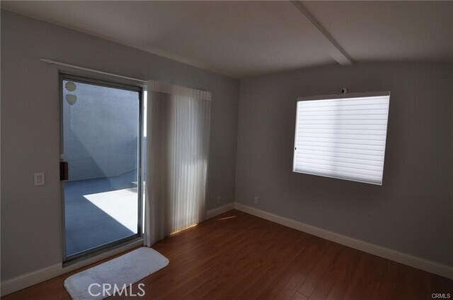 Building Photo - 1617 S Beverly Glen Blvd