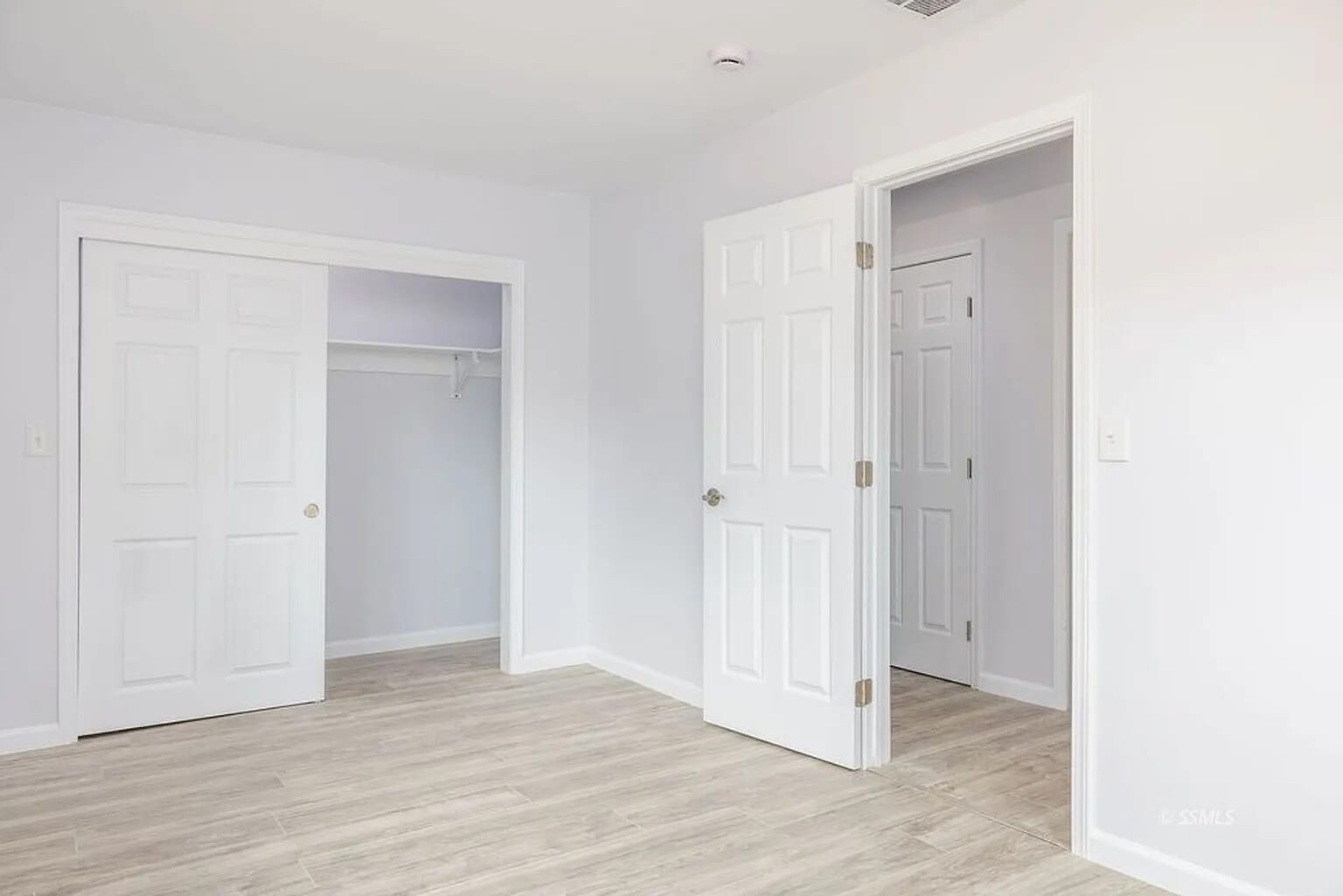 Building Photo - 341 S Gordon St