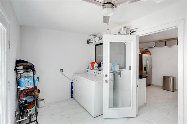 Building Photo - 624 Apache Trail