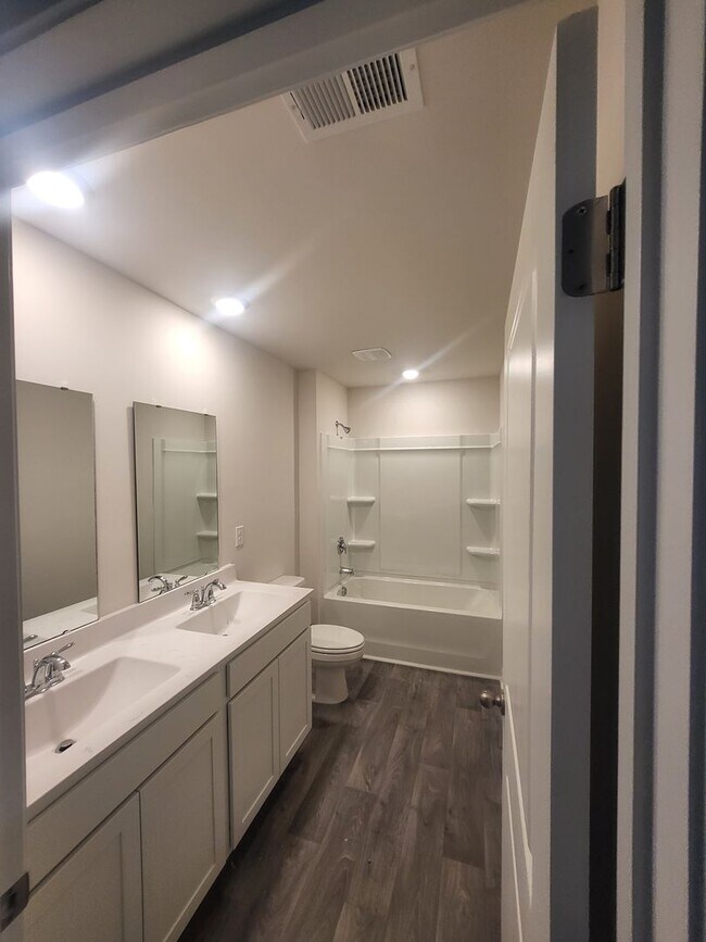 Building Photo - 4 bedroom/2 bath home in Aynor - SPECIAL! ...