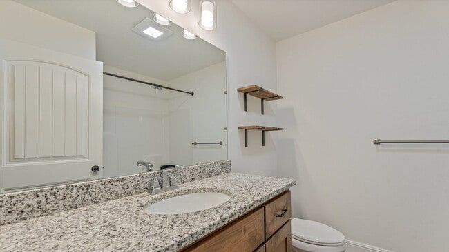 Building Photo - "Charming 3-Bed Oasis with Granite Touches & Cozy Fireplace in Bentonville!"