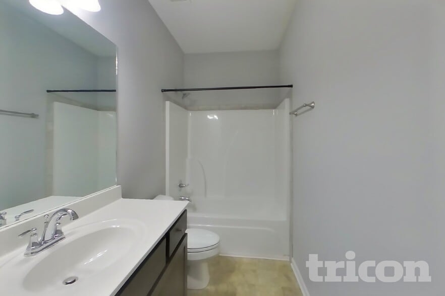 Building Photo - 831 Ellyson Dr